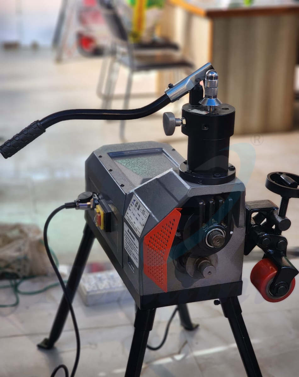 Roll Pipe Grooving Machine